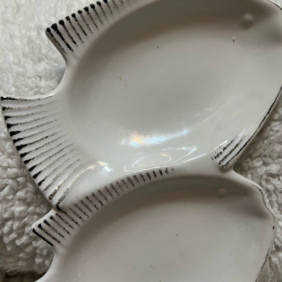 ****Donated***Catch of the Day 3 x Fish ceramic serving dish - Picture 3 of 5